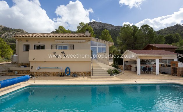 Resale - Country house - La Zarza