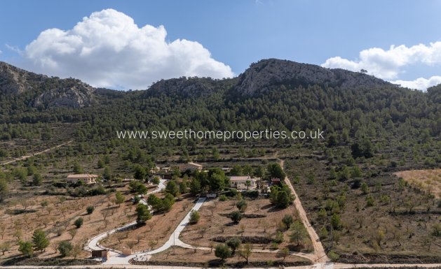 Resale - Country house - La Zarza