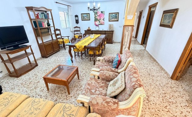 Resale - Country house - Crevillente