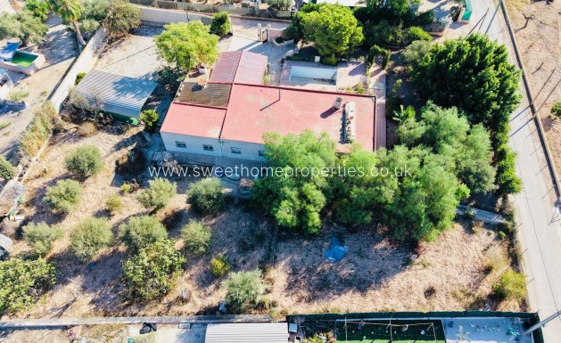 Resale - Country house - Crevillente