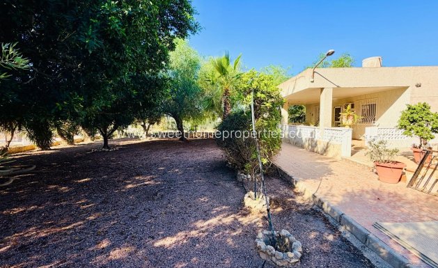 Resale - Country house - Crevillente