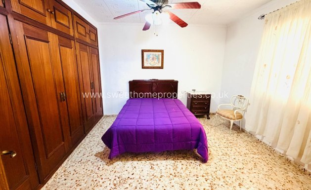 Resale - Country house - Crevillente
