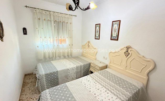 Resale - Country house - Crevillente