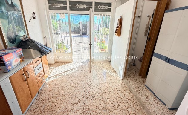 Resale - Country house - Crevillente