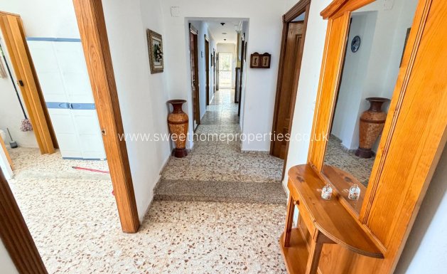 Resale - Country house - Crevillente