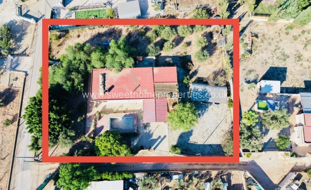 Resale - Country house - Crevillente