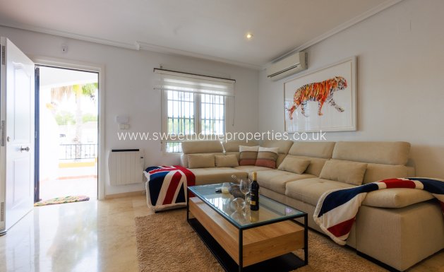 Resale - Town house - Villamartin