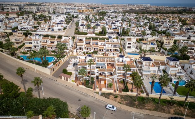 Resale - Town house - Villamartin
