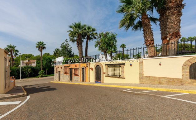 Resale - Town house - Villamartin