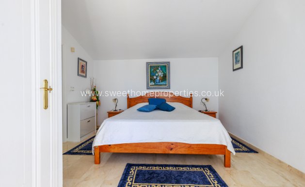 Resale - Villa - Villamartin - La Rioja