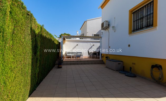 Resale - Villa - Villamartin - La Rioja