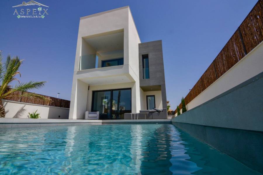 Re-sale - Villa - La Marina - El pinet