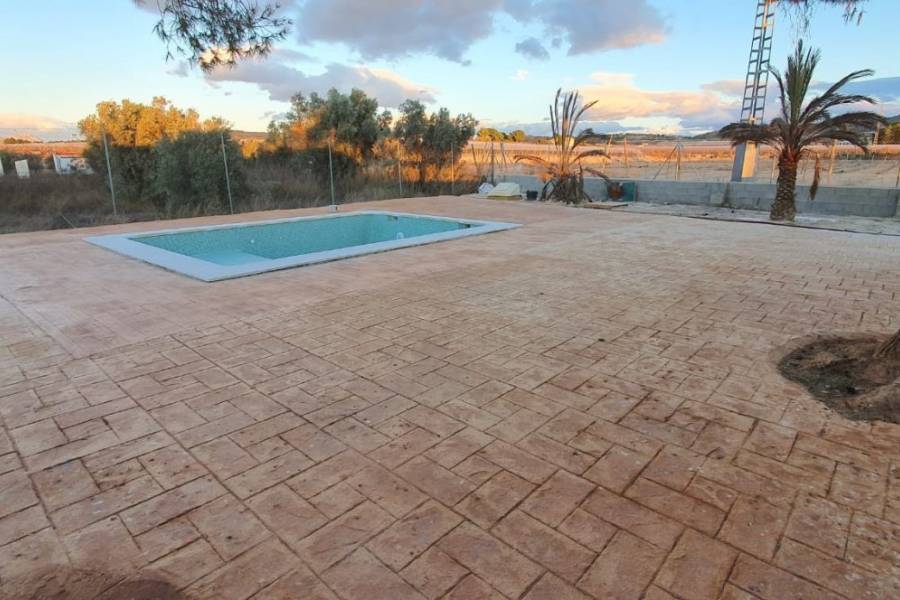 Re-sale - Country house - Monforte Del Cid