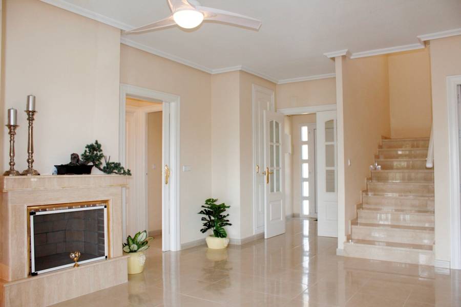 Venta - Chalet - Villamartin - Campoamor golf resort