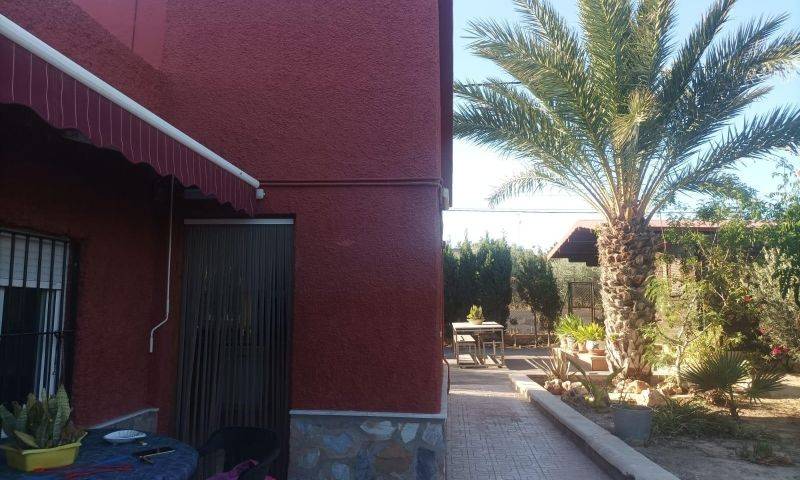 Re-sale - Villa - Elche