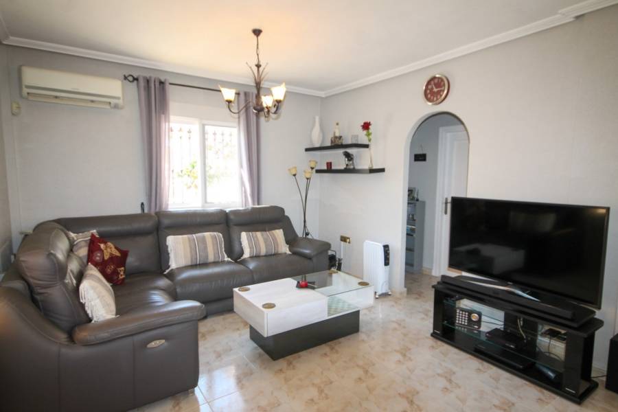 Venta - Chalet - Villamartin