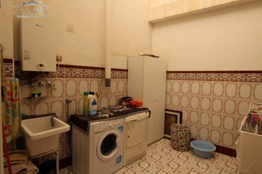 Re-sale - Bungalow - Monforte Del Cid - 03670