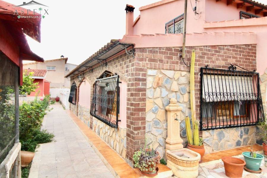 Re-sale - Villa - Monforte Del Cid - CAMINO DEL LLANO