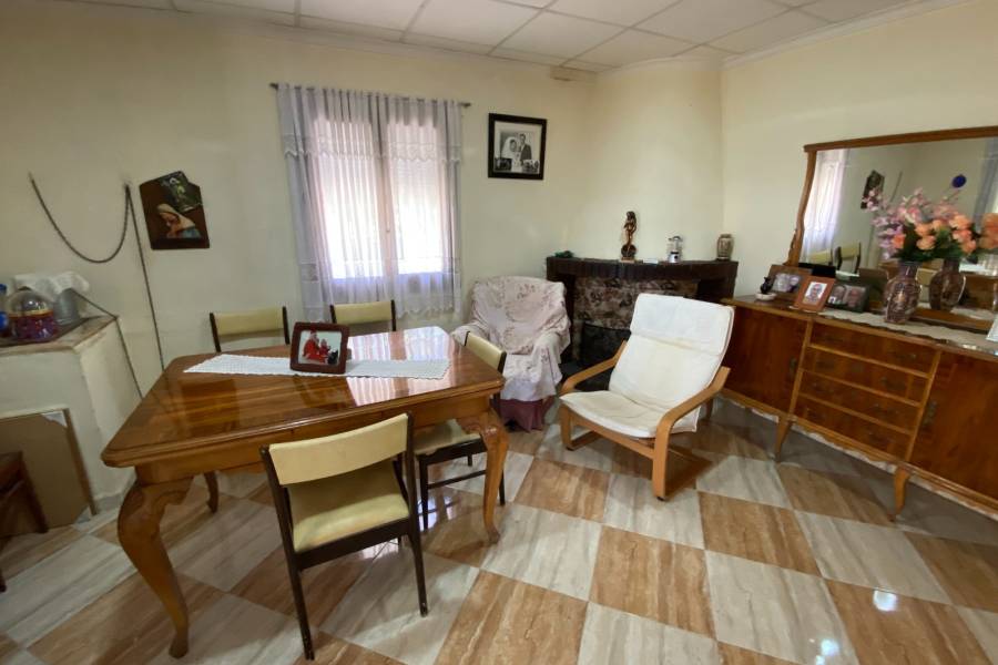 Re-sale - Country house - Monovar