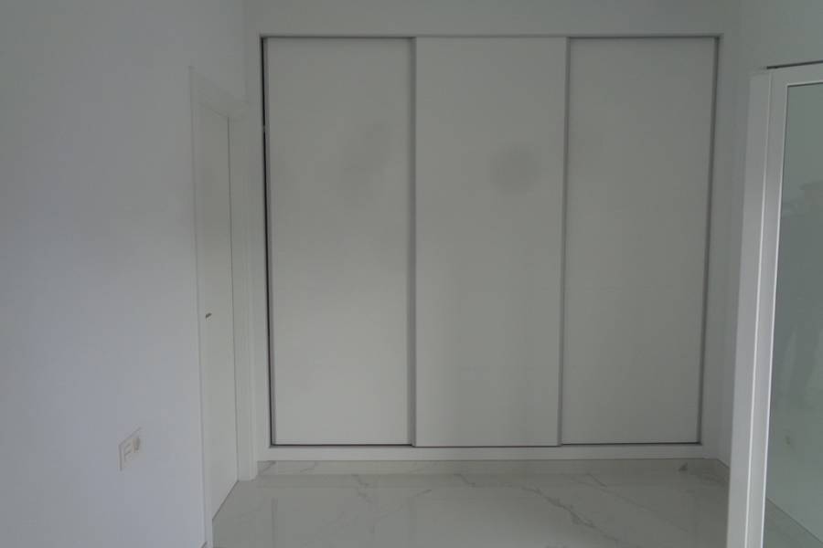 Obra Nueva - Chalet - Pinoso