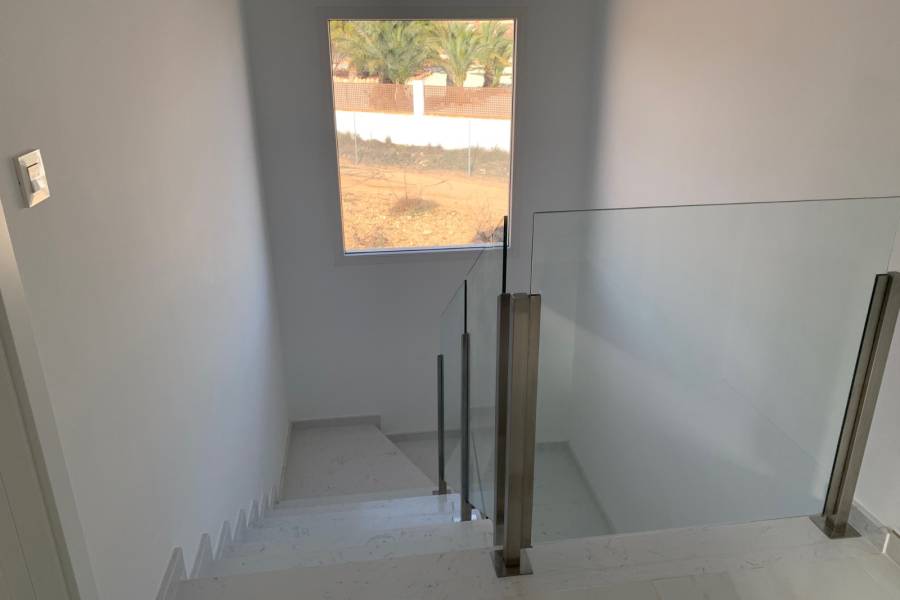 Obra Nueva - Chalet - Pinoso