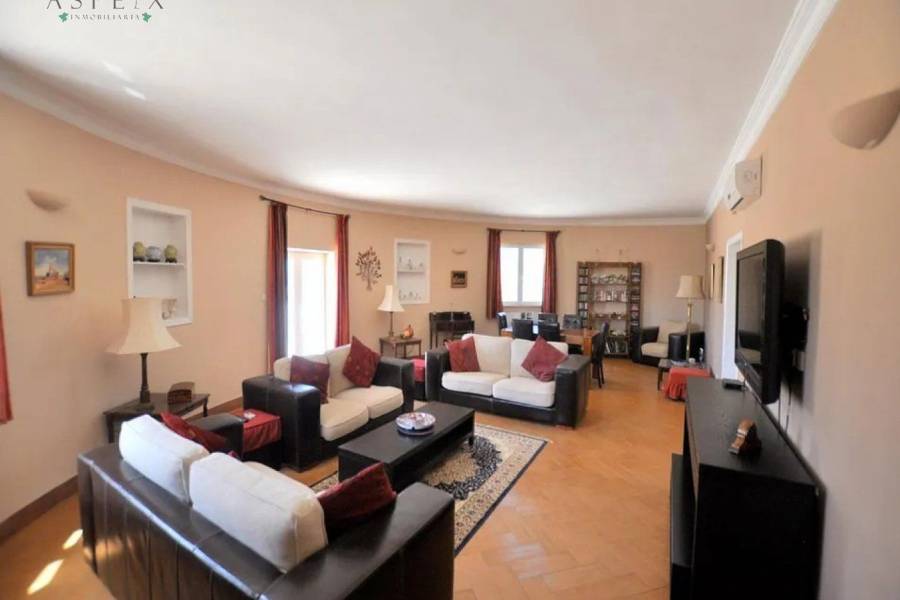 Re-sale - Country house - Pinoso