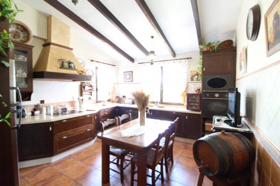 Re-sale - Villa - Tibi - Urbanizaciòn Maigmo