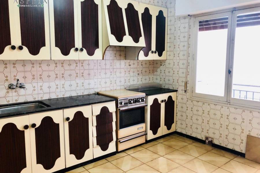 Re-sale - Apartment - Novelda - CENTRO