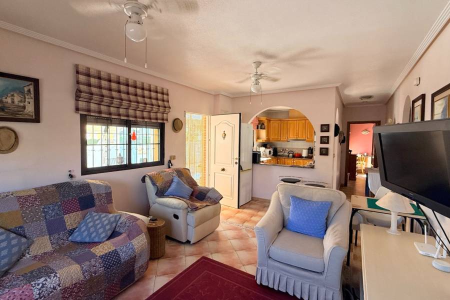 Venta - Chalet - Hondon De Las Nieves - La Montañosa