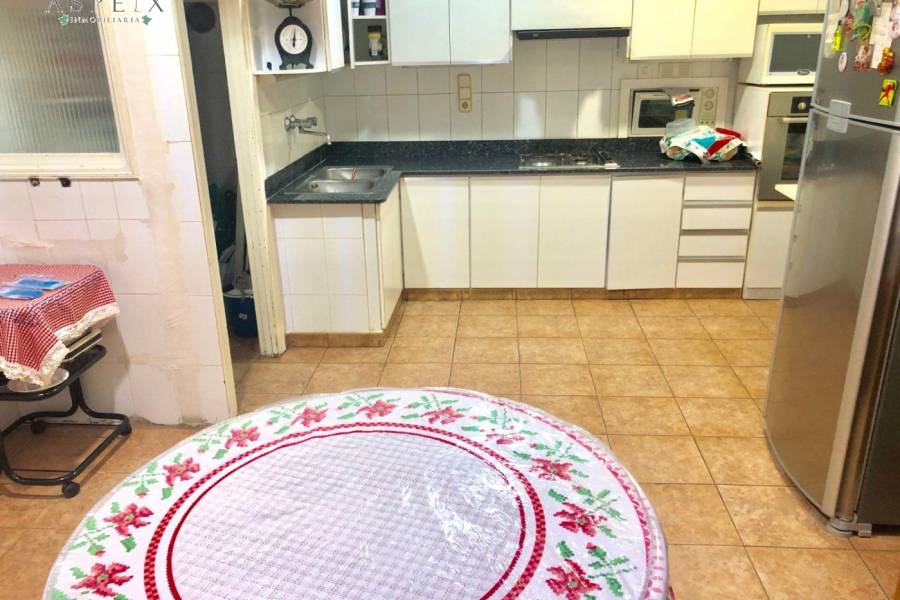 Re-sale - Villa - Novelda - CENTRO