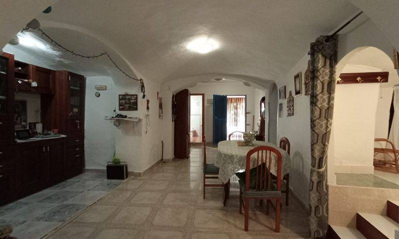 Re-sale - Cave house - Hondon De Las Nieves