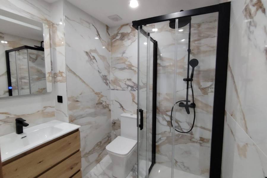 Re-sale - Flat - Elche