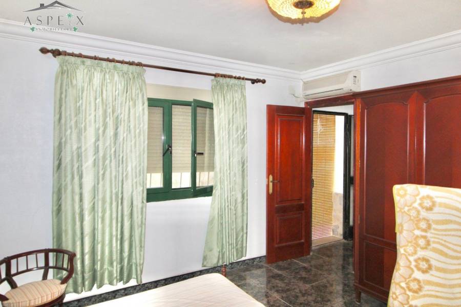 Re-sale - Villa - Monforte Del Cid - CAMINO DEL LLANO