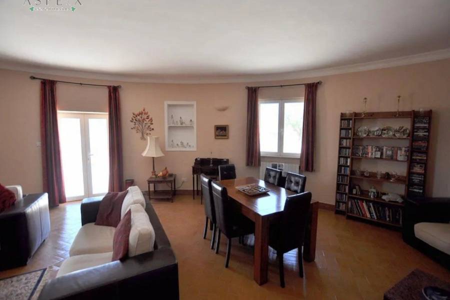 Re-sale - Country house - Pinoso