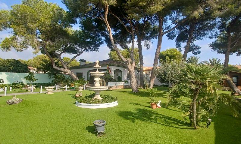 Re-sale - Villa - Orihuela Costa