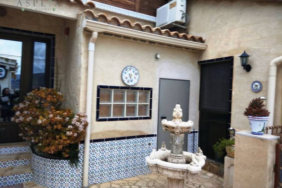 Re-sale - Villa - La Romana - ALCANÁ