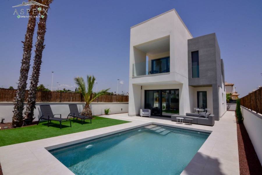 Re-sale - Villa - La Marina - El pinet