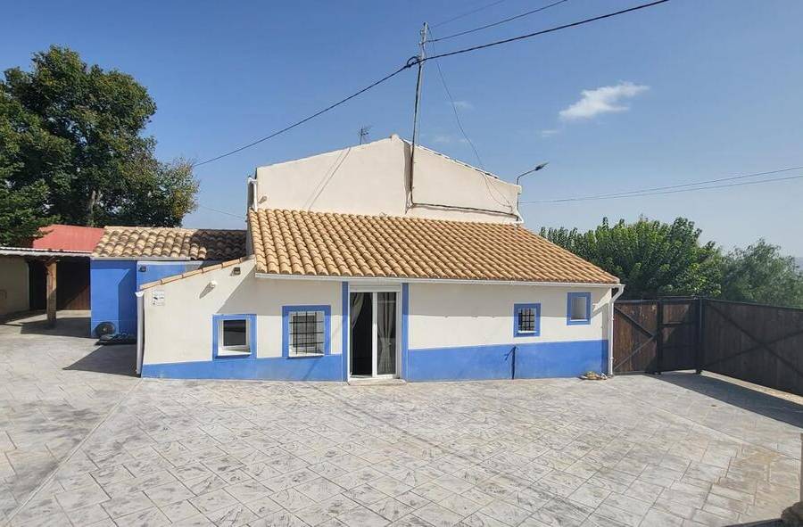 Re-sale - Country house - Pinoso