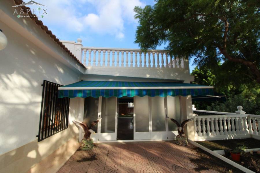 Re-sale - Country house - Monforte Del Cid