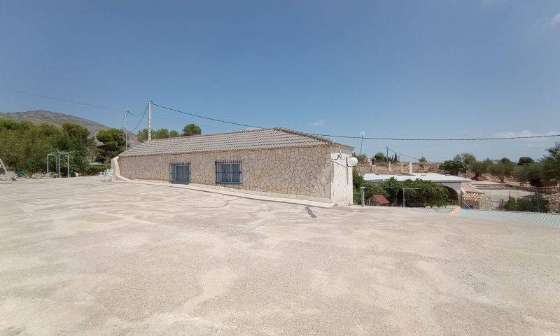 Re-sale - Cave house - Hondon De Las Nieves