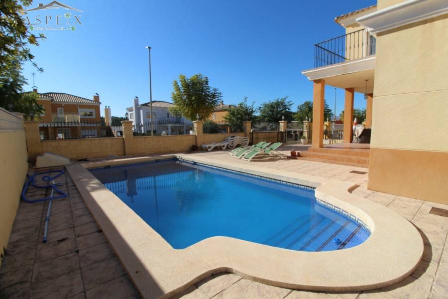 Re-sale - Villa - Aspe - Santa Elena