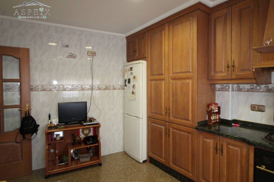 Re-sale - Bungalow - Monforte Del Cid - 03670