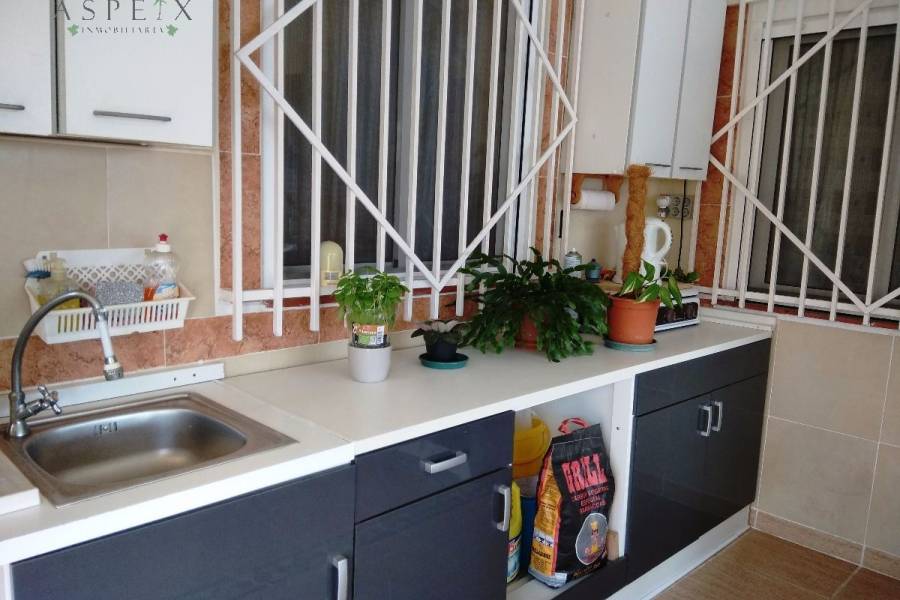 Re-sale - Villa - Hondon De Las Nieves - SIMOLA