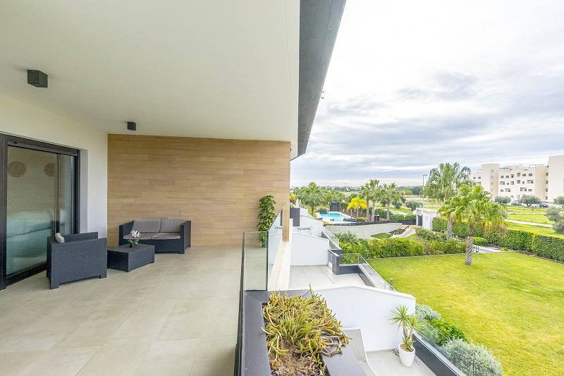 Re-sale - Apartment - Villamartin