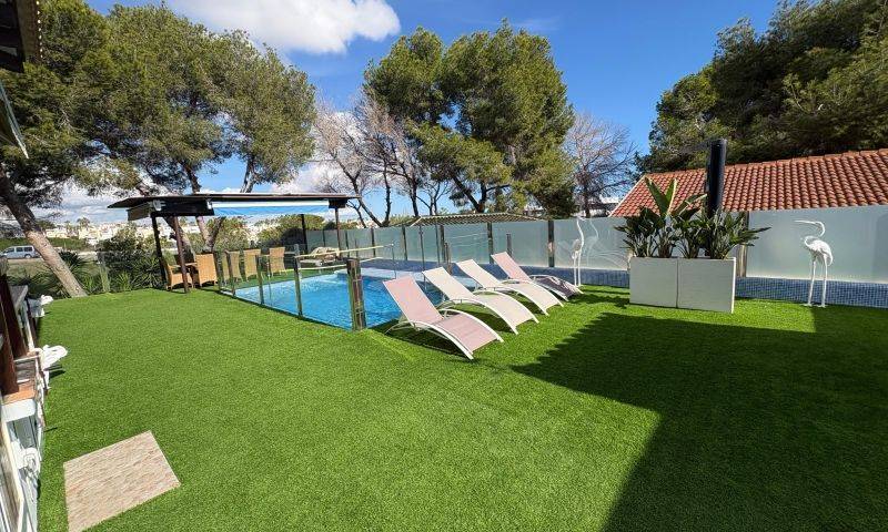 Re-sale - Villa - Villamartin