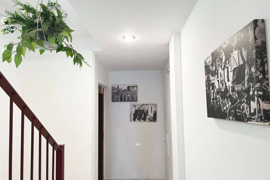 Re-sale - Apartment - Hondon De Los Frailes