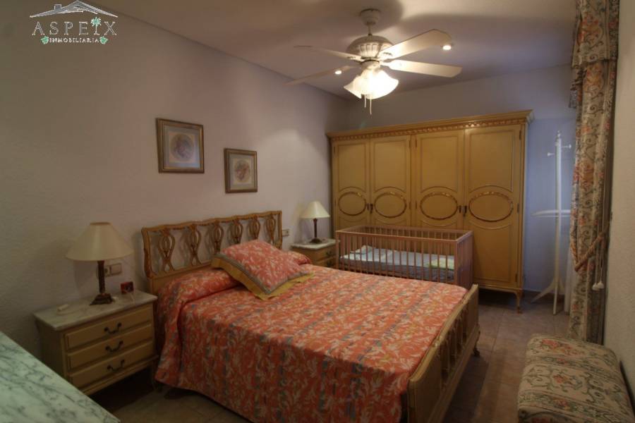 Re-sale - Country house - Elche