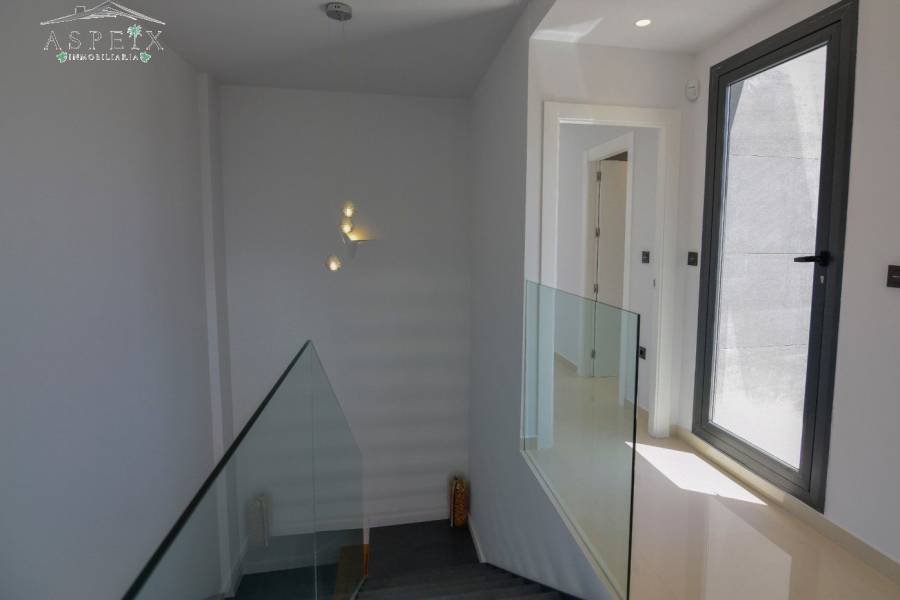 Re-sale - Villa - La Marina - El pinet