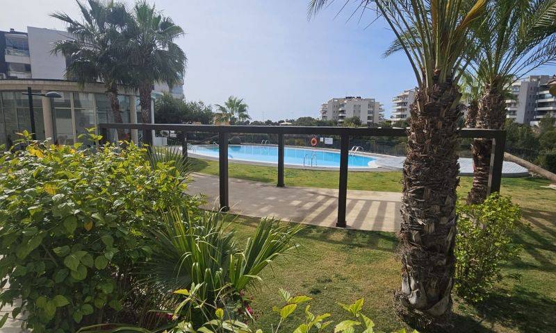 Re-sale - Apartment - Villamartin