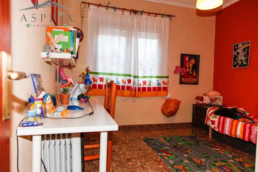 Venta - Chalet - Elche  - BUENOS AIRES